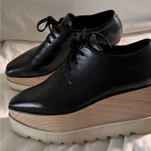Stella McCartney leather pumps. Hedge heels with platform. Used . Authentic